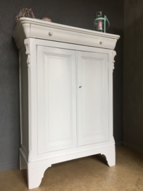 Antieke brocante landelijke Franse meidenkast "pure white"