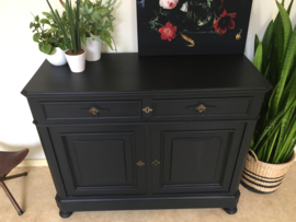 Antieke grote penantkast / commode / tv-kast "pure black"