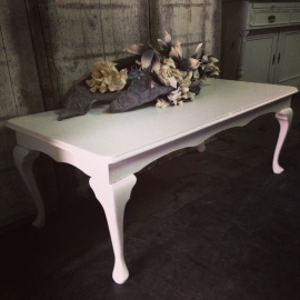 Antieke salontafel Queen Anne Stijl  -- reeds verkocht --