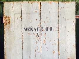 Antieke Franse doorleefde deur "Menage"