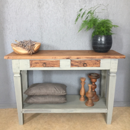 Oude zware sobere sidetable