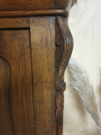 Antieke eikenhouten landelijke Biedermeier meidenkast
