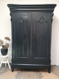 Antieke landelijke brocante kast "Pure Black" zwart