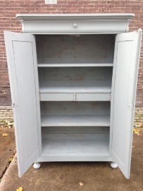 Antieke brocante Biedermeier meidenkast "mineral grey"