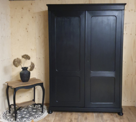 Antieke landelijke kast Pure Black