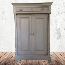 Antieke sobere landelijke meidenkast "taupe wash"