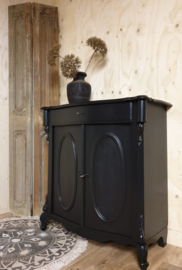 Antieke commode / dienstmeidenkastje "Pure Black"