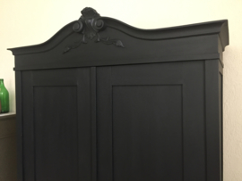 Oude Art Deco kast "Pure Black" Mia Colore