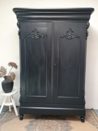 Antieke landelijke brocante kast "Pure Black" zwart