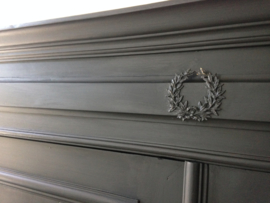 Antieke strakke stoere landelijke kast "Pure Black"