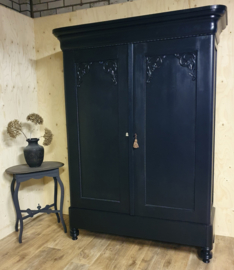 Grote antieke mahonie Biedermeier linnenkast / kledingkast Pure Black