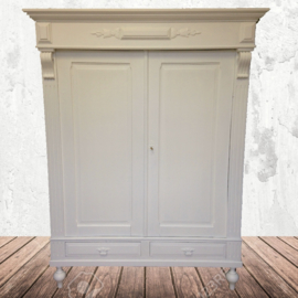 Antieke brocante Franse kast "Design White"