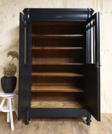 Antieke Biedermeier meidenkast Pure Black zwart