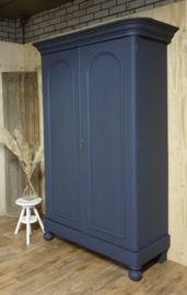 Antieke hoge slanke mahonie legkast "Blue gris"