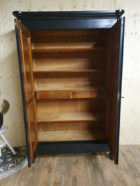 Antieke mahonie Biedermeier linnenkast / kledingkast Pure Black