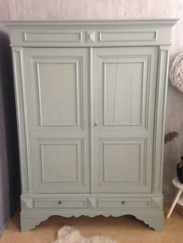 Antieke grote Franse kast "Mineral grey"