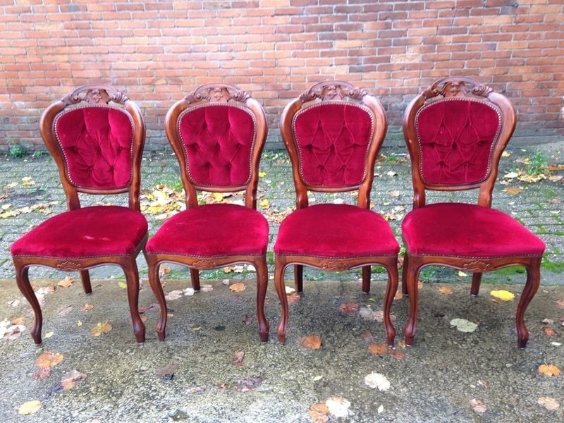 Leeg de prullenbak Wens leiderschap 4 Barok roodfluwelen eetkamerstoelen | Verkocht | Woonwinkel Van Toen voor  antieke, landelijke en brocante meubels