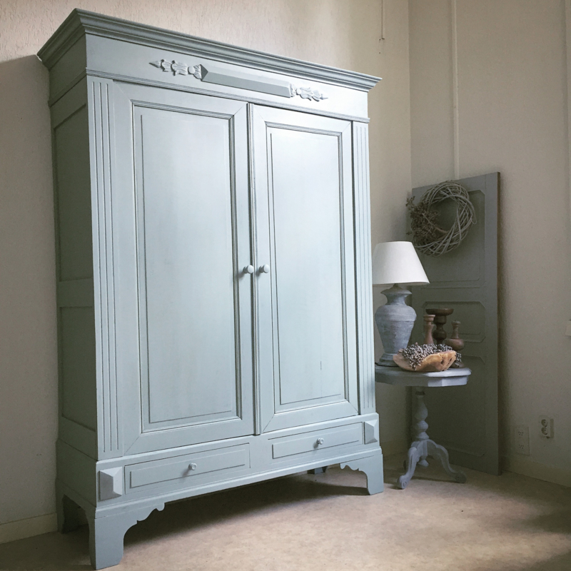 landelijke grote Franse kast "Mineral grey" | Verkocht | Woonwinkel Van Toen antieke, landelijke en brocante meubels
