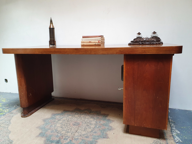 verlangen Bijproduct katoen Art deco / Amsterdamse school bureau buro | Verkocht | Woonwinkel Van Toen  voor antieke, landelijke en brocante meubels