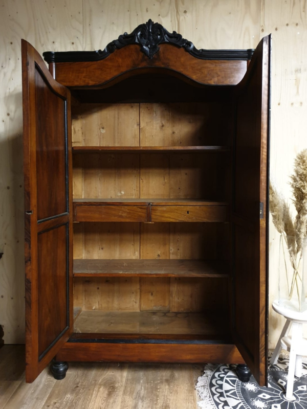 Antieke Mahoniehouten Biedermeier Kuifkast | Verkocht | Woonwinkel Van antieke, landelijke en brocante meubels
