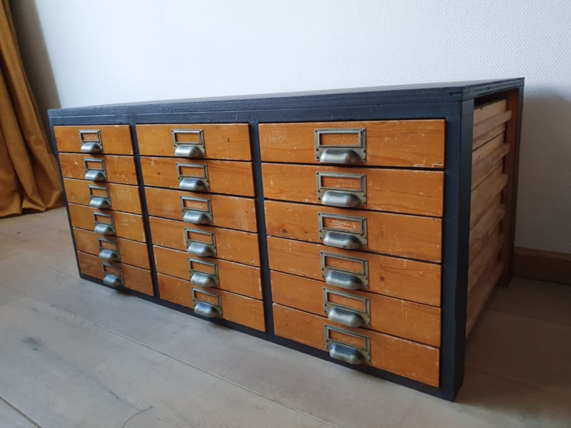 evenwichtig Regeringsverordening Meerdere Vintage retro ladenkast / archiefkast | Verkocht | Woonwinkel Van Toen voor  antieke, landelijke en brocante meubels