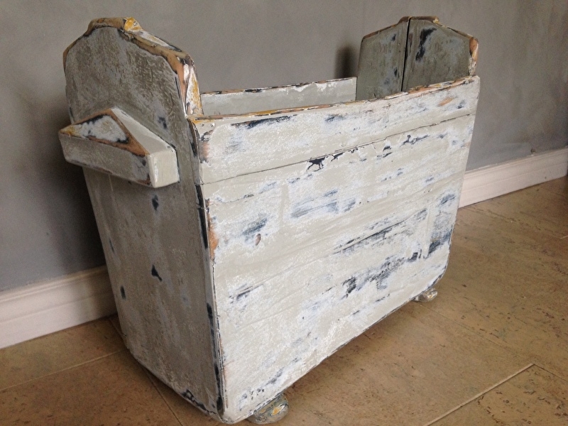 steenkool veiligheid kiezen Antieke houten krantenbak / lectuurbak | Verkocht | Woonwinkel Van Toen  voor antieke, landelijke en brocante meubels