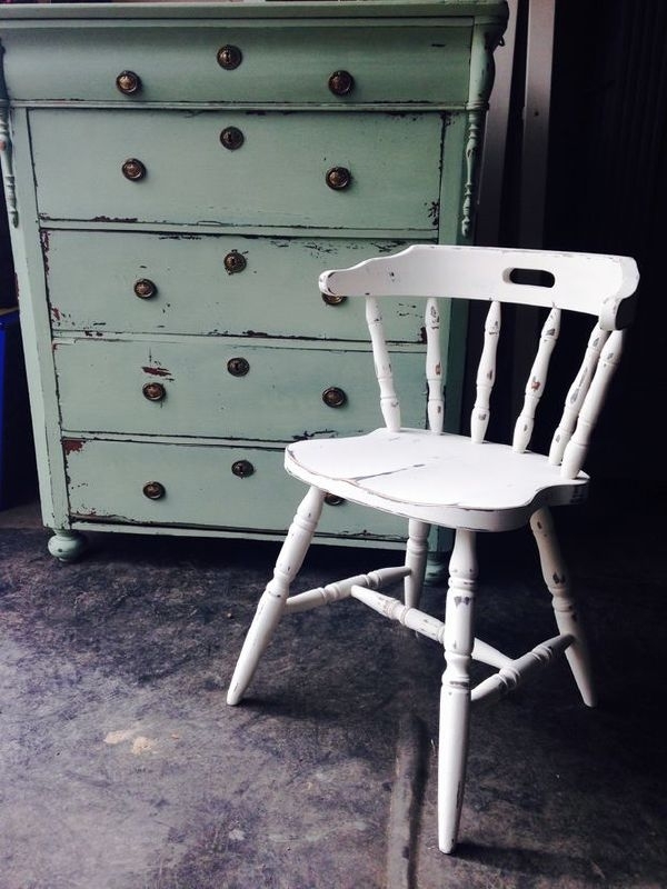 Witte stoelen | Verkocht | Woonwinkel Toen voor antieke, landelijke en brocante meubels