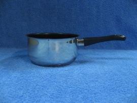 Steelpan 16 cm met tuitje