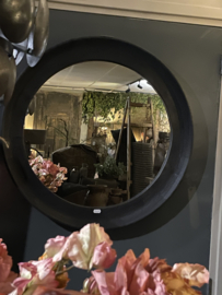 Zwarte houten spiegel