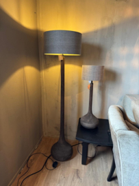 Prachtige houten staande lamp en 1 tafellamp