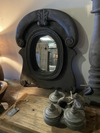 Prachtige ossenoog spiegel in een donkergrijze kleur