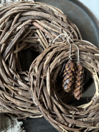 Roest dennenappels