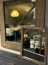 Grote spiegel be-uniq met houten rand