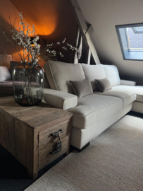 Bank Brandon (staat in de winkel)