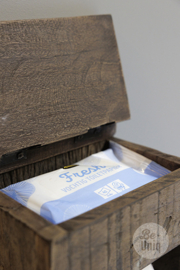 Toiletrolhouder met klepje