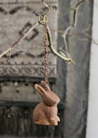 Konijn hangertje roest