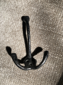 Zwarte ijzeren kapstok haak