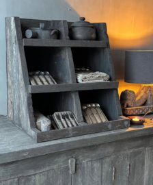 Lepeltjes op houten bordje