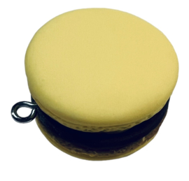 Macaron geel 23 mm