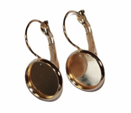 Oorbellen light-gold 25 x 14mm + cabochon setting 12mm. French lever back per paar.