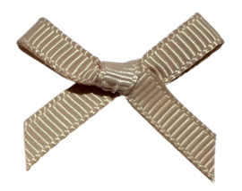 Strikje 35x30 mm ribbel beige