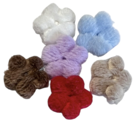 Pluche bloemetje 15mm wit