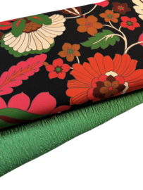 Soepele blouse stof zwart met bloemen (Editex) per 25 cm