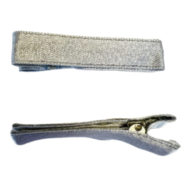 Alligator haarclipje 45x10 mm satijn wit-zilver met zilveren glittertje, per stuk