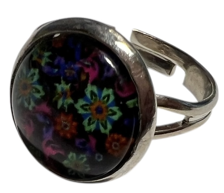 Verstelbare ring dia 17 mm donker-zilverkleur, setting 12 mm.