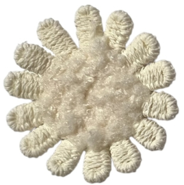 Bloemetje crème/crème 25 mm