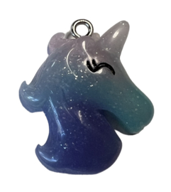 Unicorn hanger roze/blauw/lila 32x25mm, per stuk