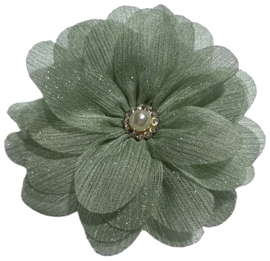 Stoffen bloem glitter lichtgroen met parel en blingetjes 9 cm