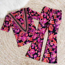 Tricot: Flowers black, per 25 cm