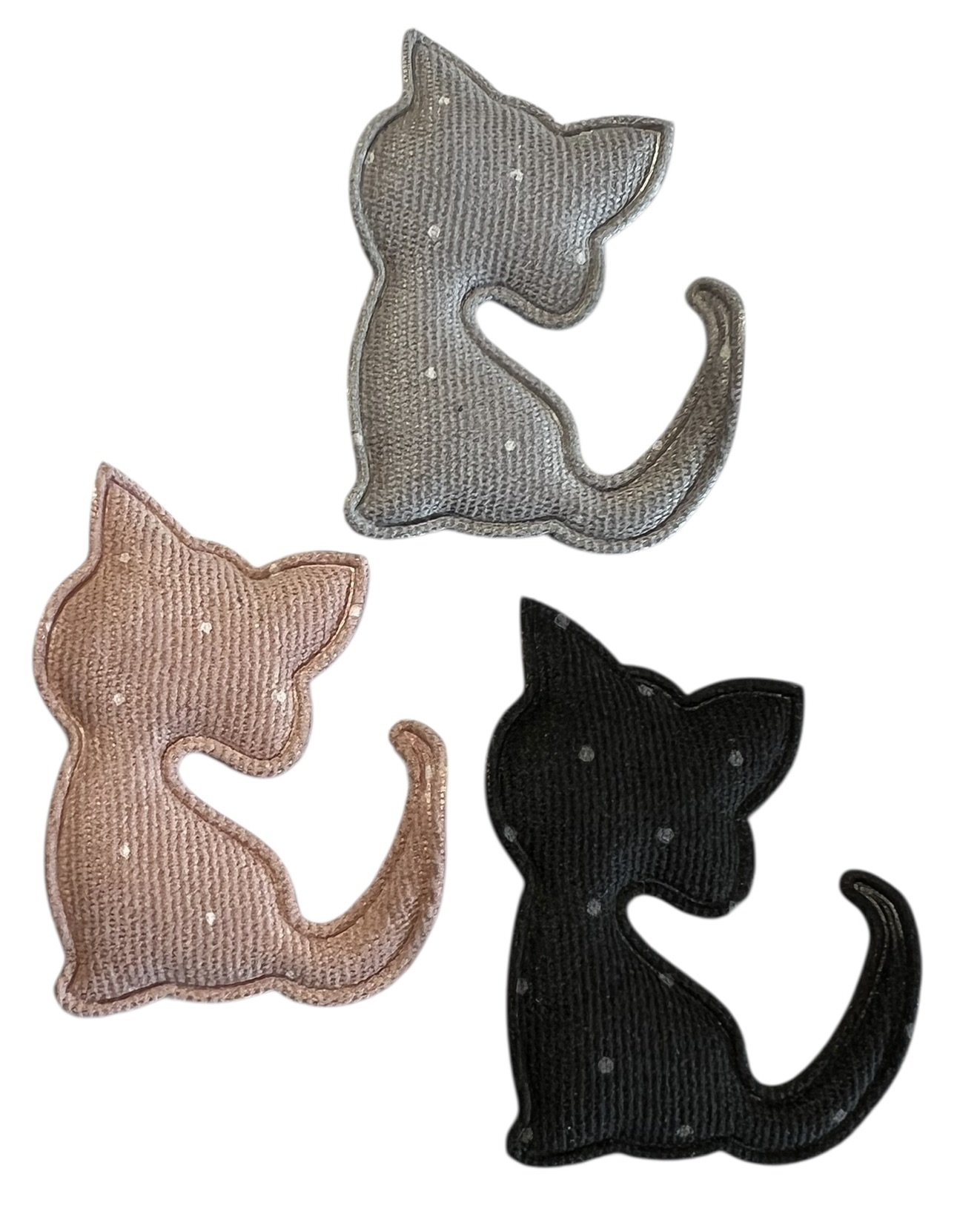 Applicatie poes zwart met kleine witte stipjes 46x35mm